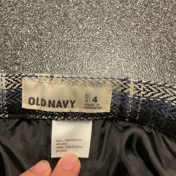 2/$15 Old Navy Mini Skirt - Picture 5 of 5